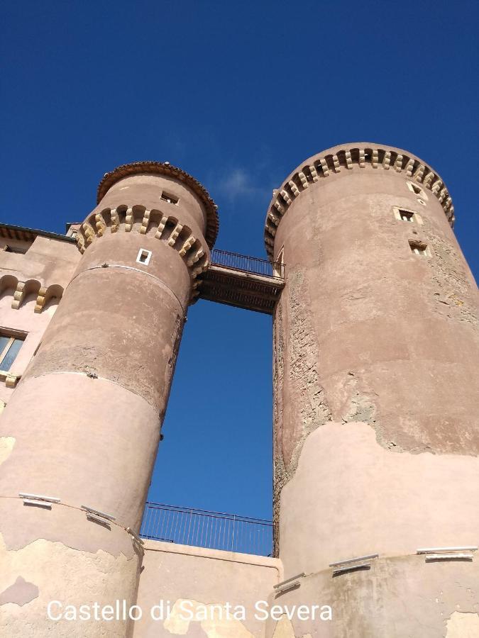 Casavacanze Peperosa Civitavecchia Exterior foto